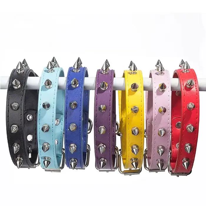 Collier en cuir clouté à pointes pour animaux de compagnie, sangle de cou, petits, moyens et grands 