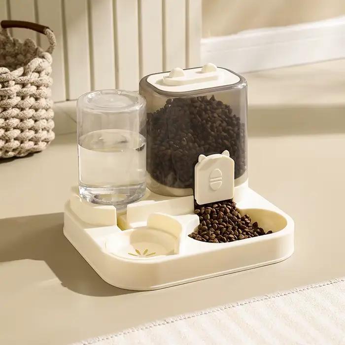 Bol pour chat mangeoire automatique avec conception anti-déversement avec fontaine d'eau distributeu