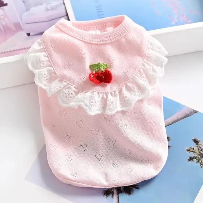 Gilet en dentelle pour chien à col volanté, respirant, motif cerise, manches courtes, fin, doux et c