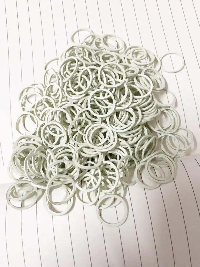 100 pièces/lot élastique pour poils d'animaux 7 couleurs haute élasticité chien chat cheveux accesso