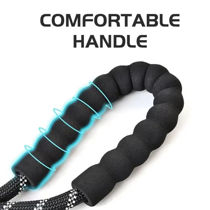 Laisse réfléchissante pour chien avec poignée rembourrée confortable, Double corde de Traction robus