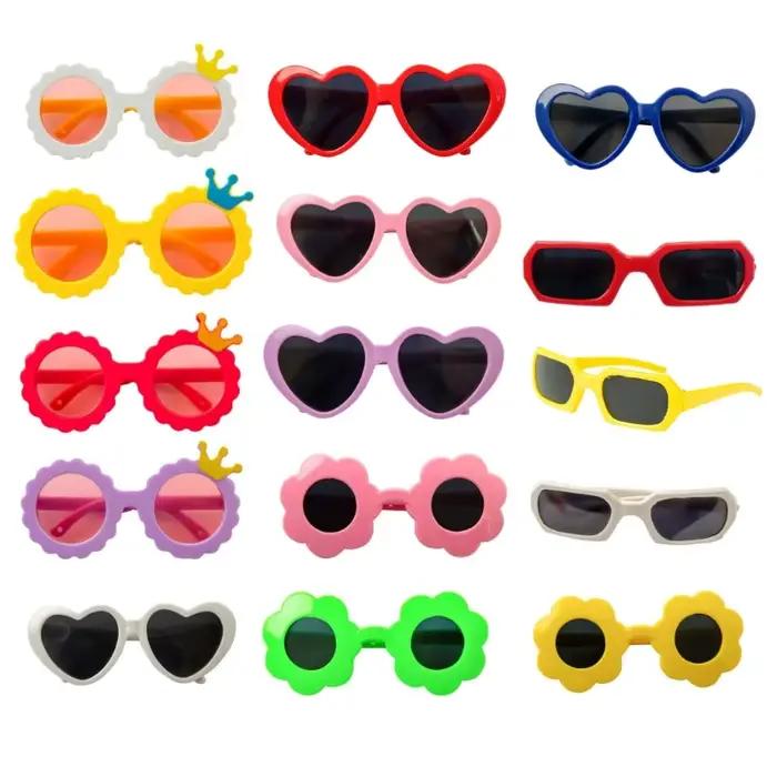 Jolies lunettes soleil à monture en forme cœur pour chat, produits pour animaux compagnie, pour chio