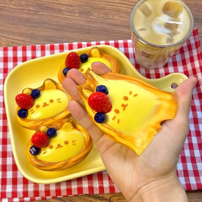 Jouet Squishy en Silicone de Qualité Alimentaire Kitten Cafe