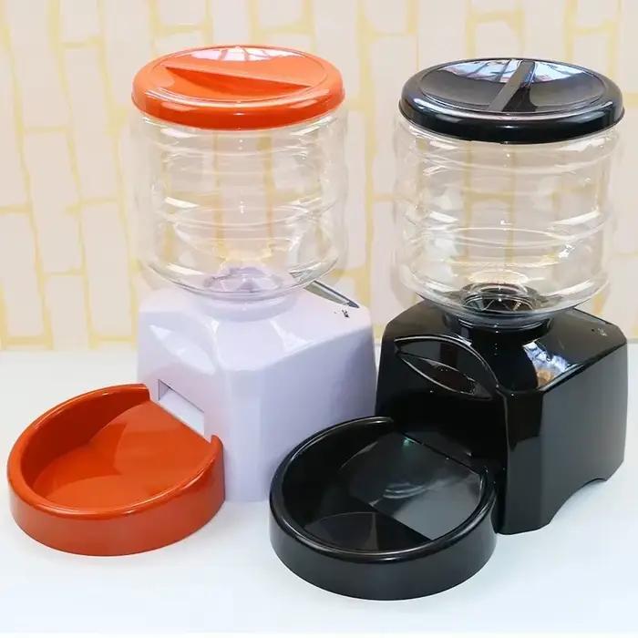 Mangeoire automatique pour animaux de compagnie