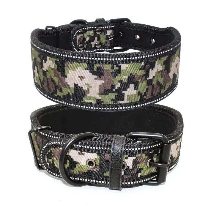 Grand collier de chien rembourré en nylon
