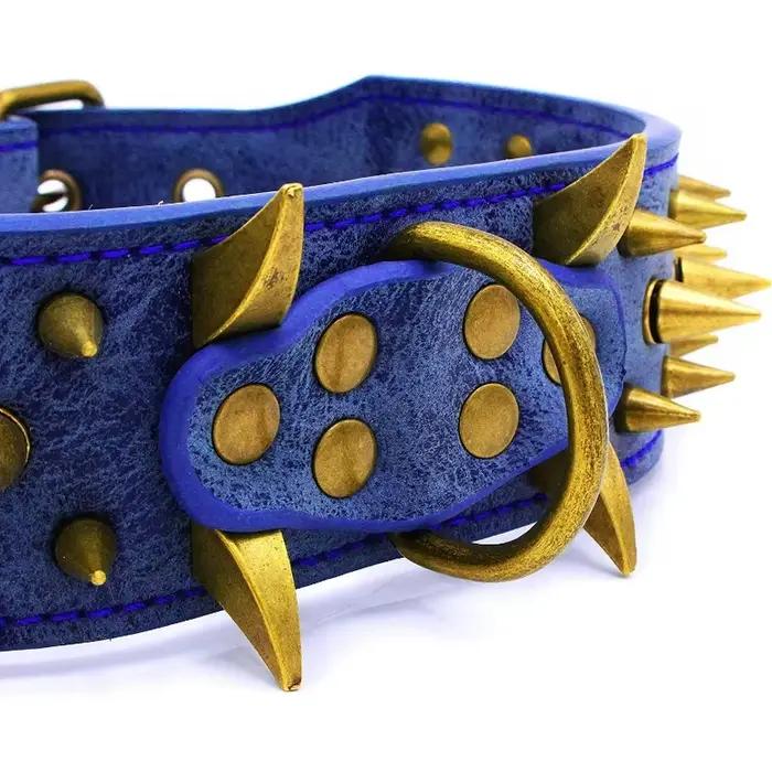 Collier de chien clouté à pointes avec grandes