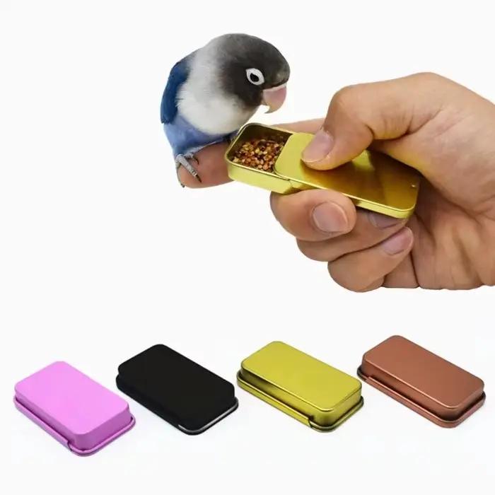 Pot de nourriture d'entraînement pour oiseaux