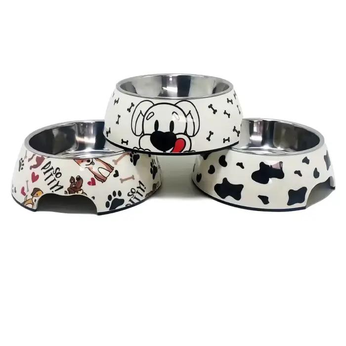 Grand bol de nourriture pour chien