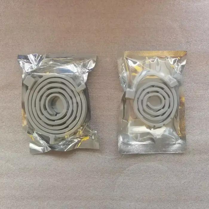 Collier de chien en plastique réglable