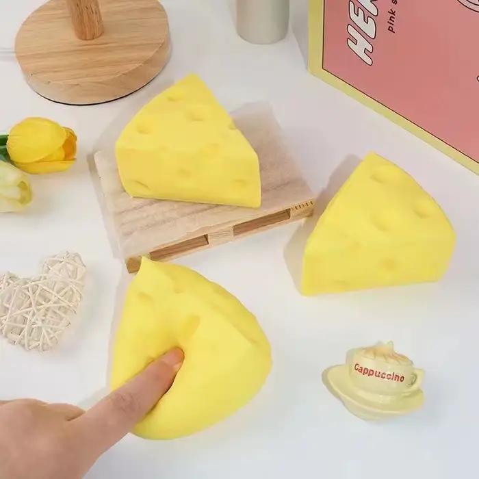 Jouet Squishy en forme de fromage