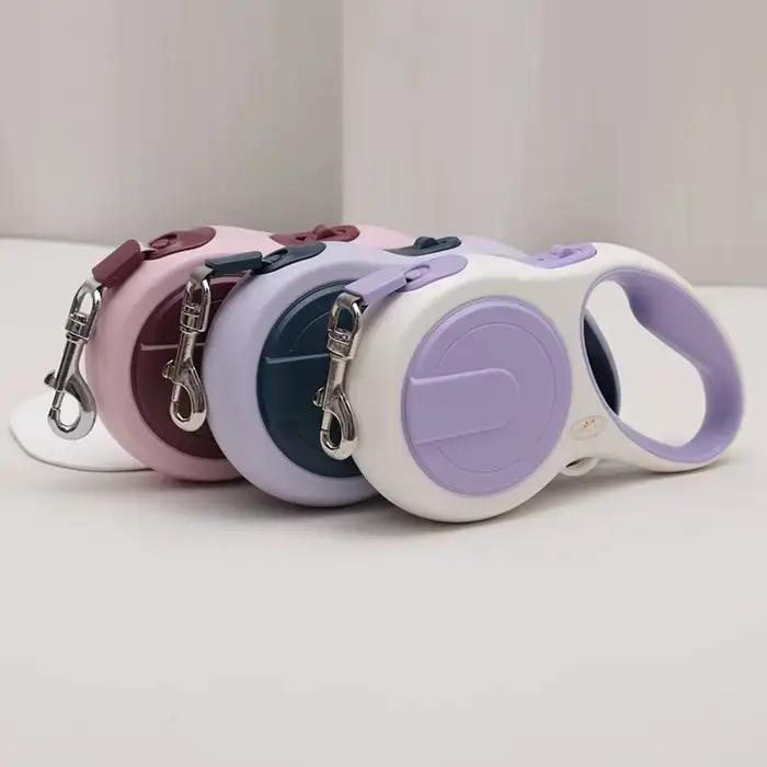 Laisse rétractable pour chien de 5 mètres avec collier à roulettes