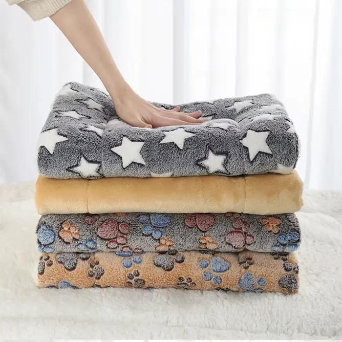 Tapis de couchage en flanelle pour animaux de compagnie