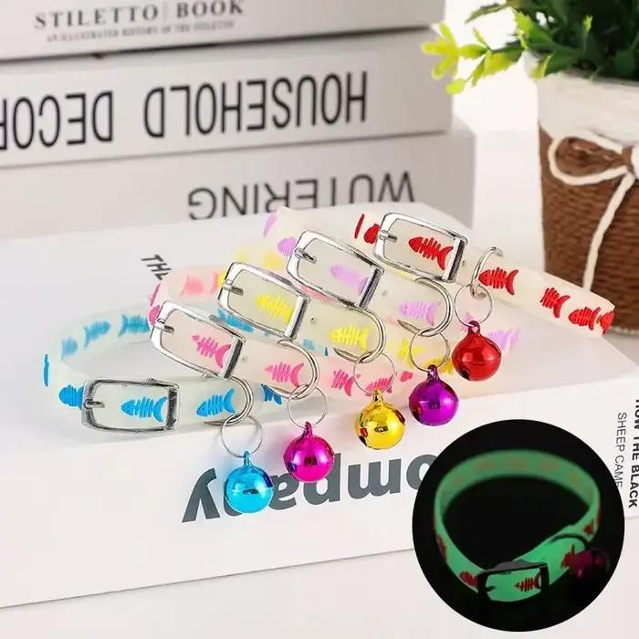 Collier pour chien qui brille dans la nuit avec cloche