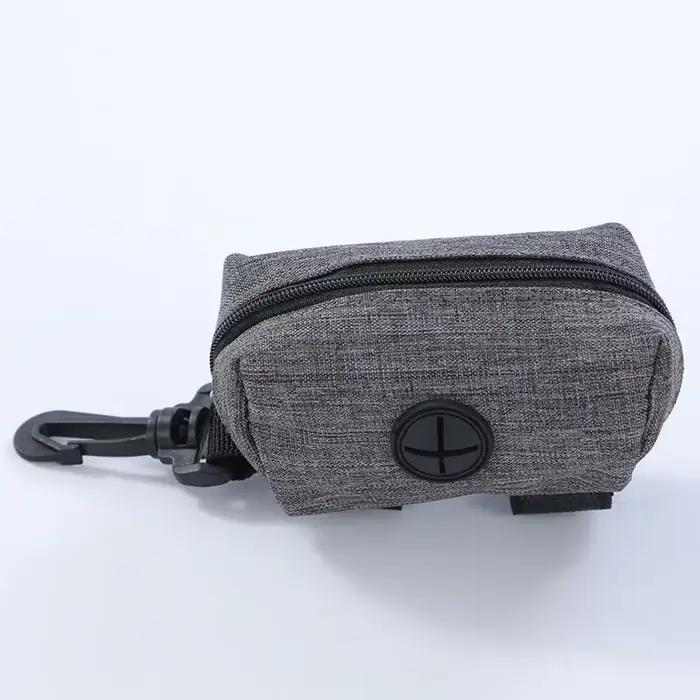 Distributeur de sacs de merde de chien suspendu