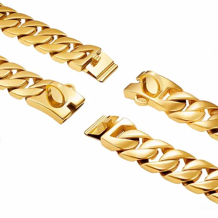 Grand collier doré pour chien