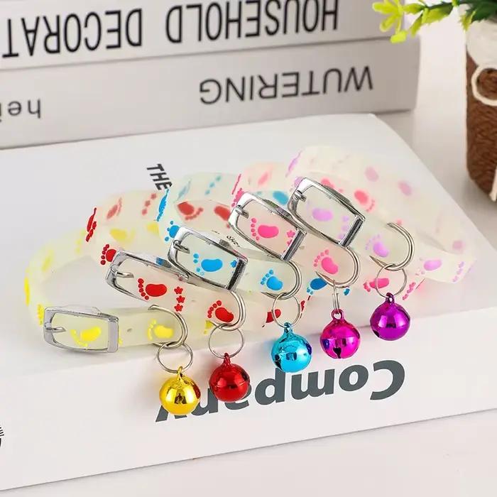 Collier pour chien qui brille dans la nuit avec cloche