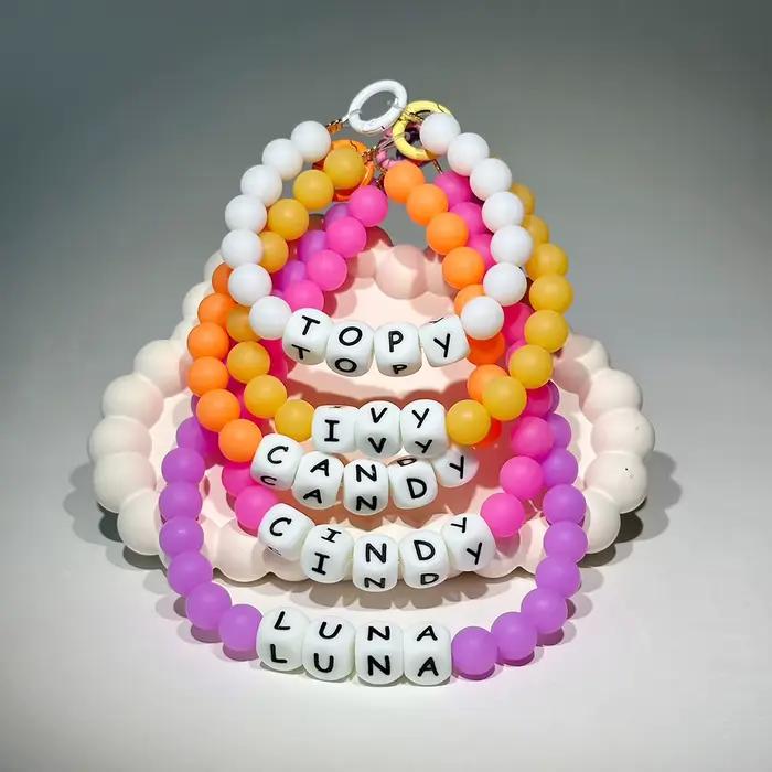 Collier de perles personnalisable pour chien et chat
