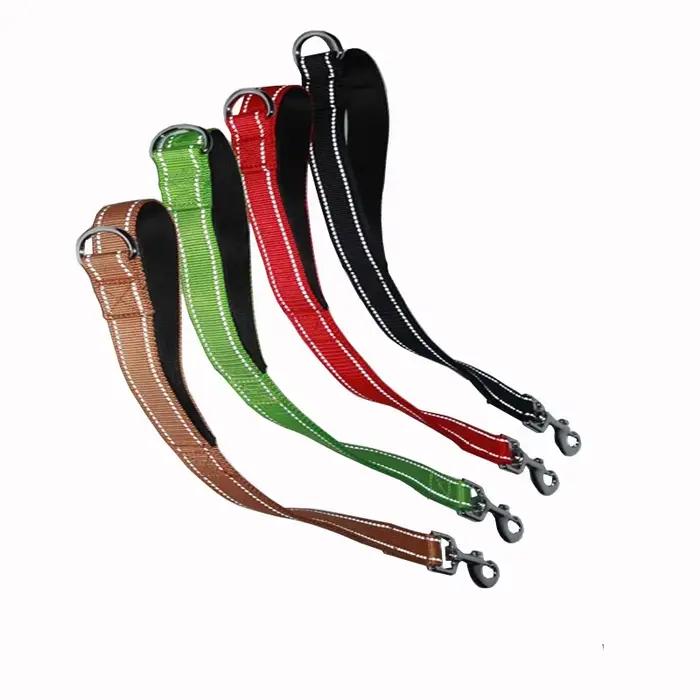Laisses courtes pour chiens