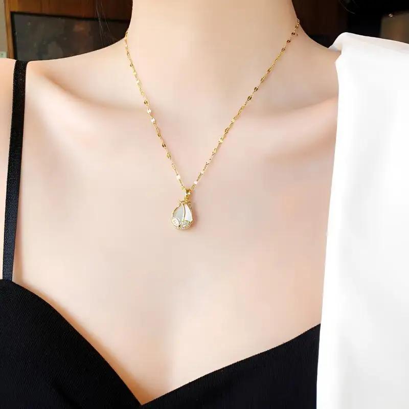 Collier doré de style floral, luxueux et classique, pour tous les jours et les soirées, chaîne de clavicule pour femmes, bijoux.