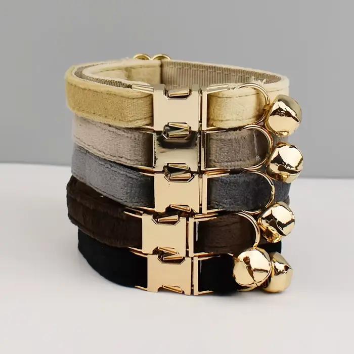 Collier de chat en velours personnalisé collier de chat de luxe INS collier de chat en velours de ve