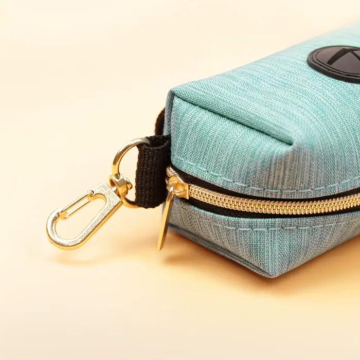 Distributeur de Sacs à Crottes pour Chien et Chat, Support de Sacs à Déchets pour la Marche en Plein