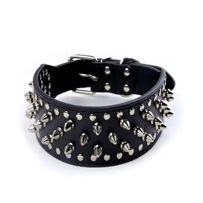 Collier de chien en cuir clouté à pointes de crâne pour chiens de taille moyenne et grande bouledogu