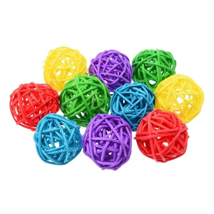 10 pièces/lot multicolore couleur Sepak Takraw perroquet jouet à mâcher balle animal de compagnie oi