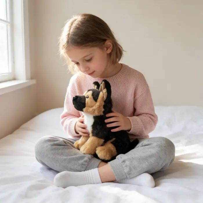 Peluche réaliste Berger Allemand