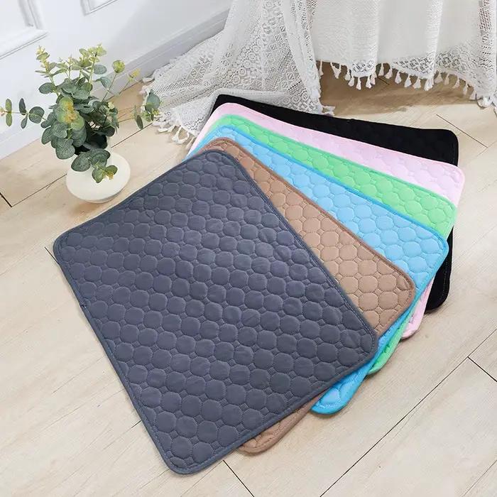 Couverture absorbante réutilisable pour chien