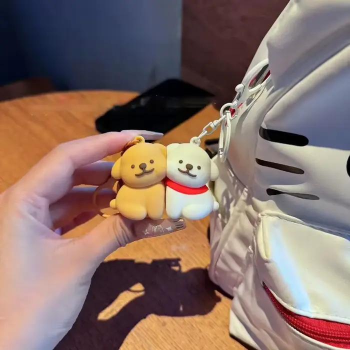 Porte-clés magnétiques pour couple de chiens mignons, pendentif créatif assorti pour la décoration de sacs à dos, cadeau adorable pour les amoureux et les amis