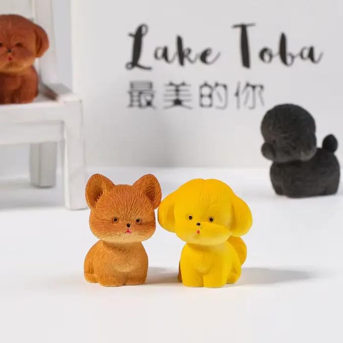 Mini figurine de chien mignon en résine