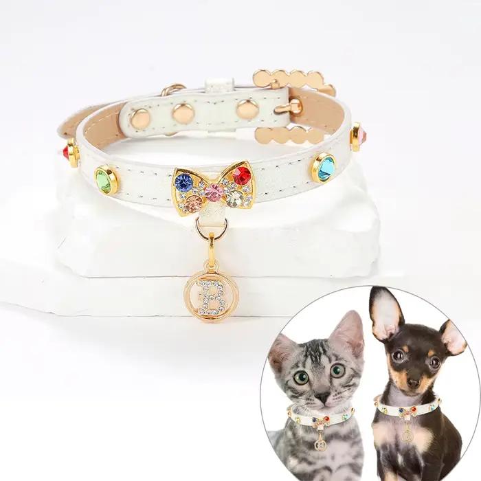 Collier de chiot en cuir diamant réglable avec pendentif B biscuits