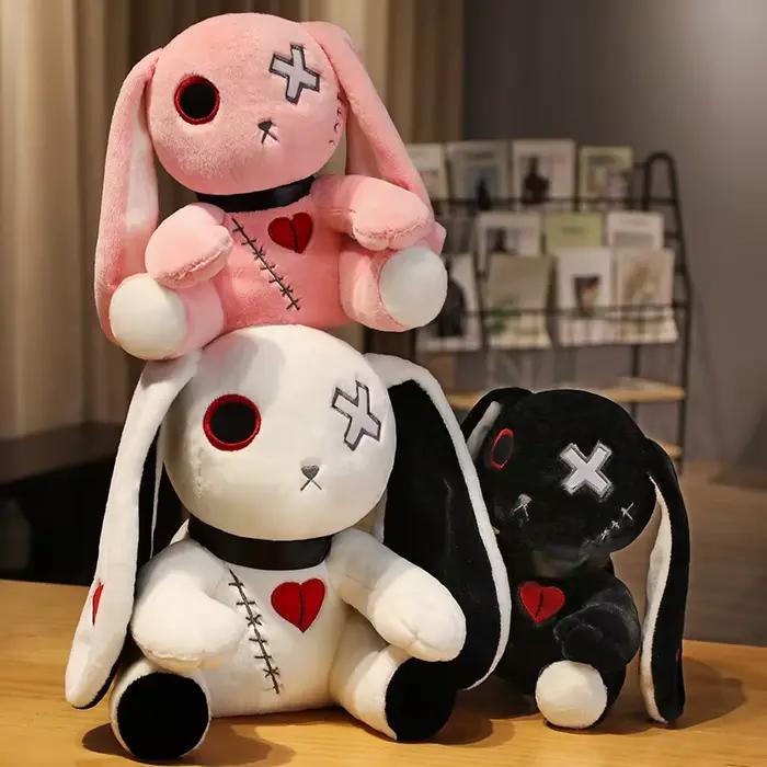 Lapin en peluche gothique effrayant