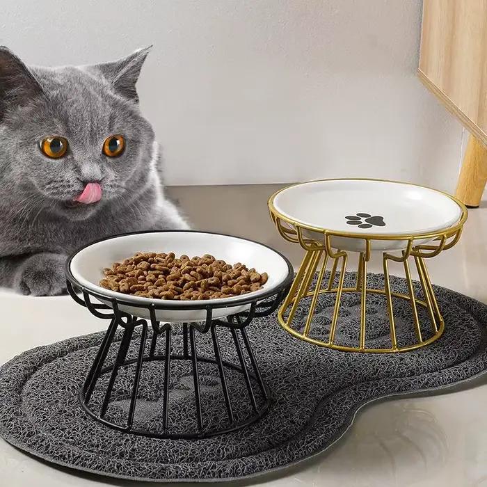 Bol sur pied pour chats et chiens