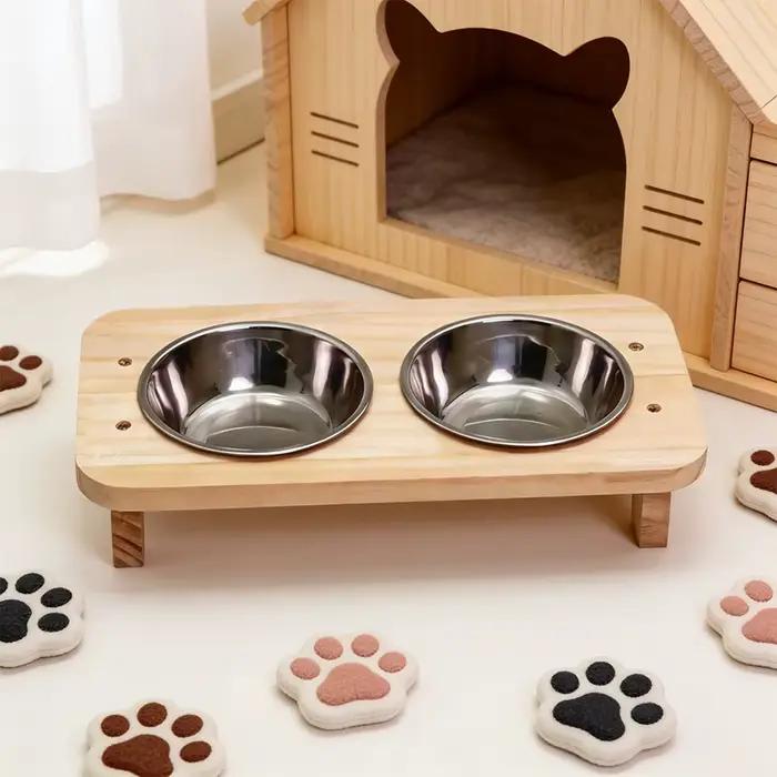 Distributeur de nourriture pour animaux de compagnie d'intérieur avec support surélevé en bois massif