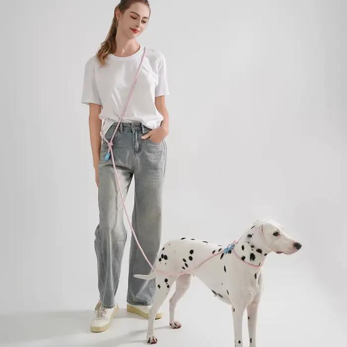 Corde de course réglable pour chien avec mains libres