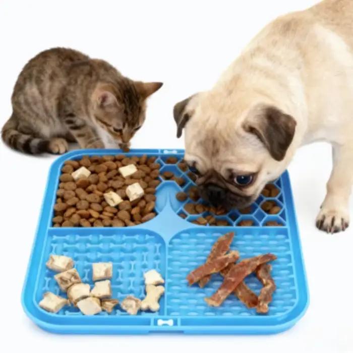 Tapis de léchage en silicone pour animaux de compagnie