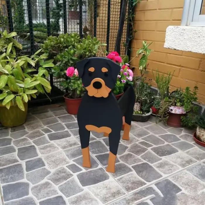 Pot de fleurs en forme de chien pour jardin