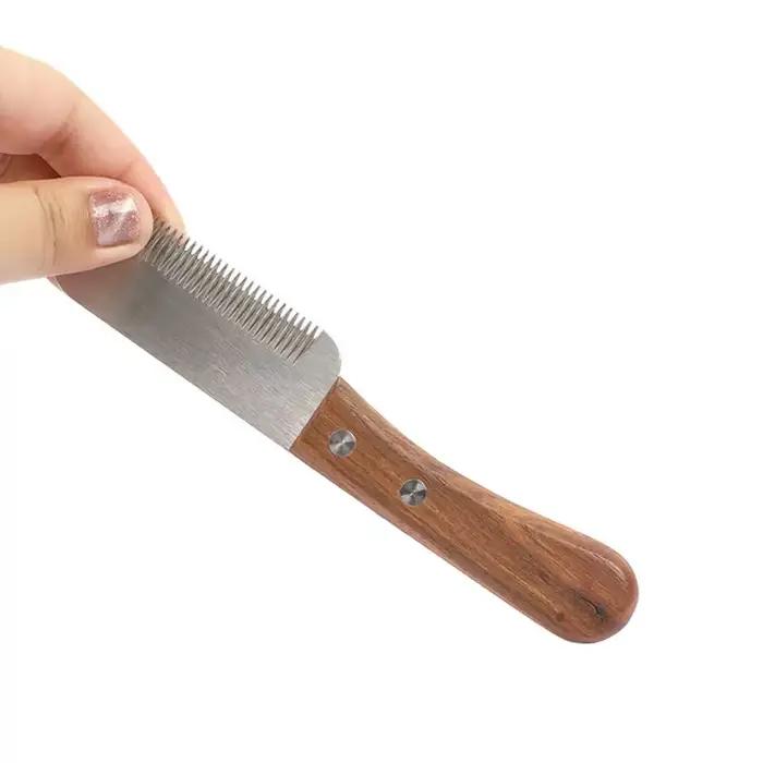Couteau à dénuder avec manche en bois en acier inoxydable pour animaux de compagnie, peigne professi