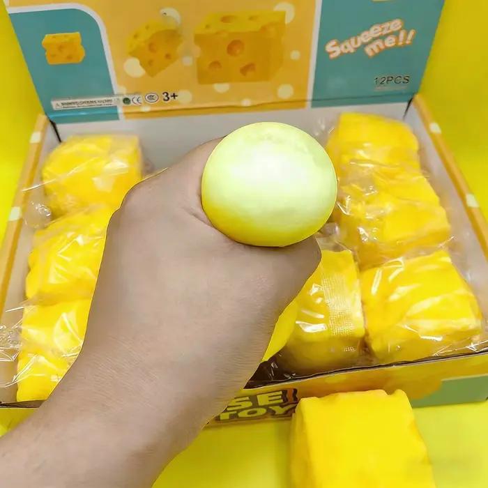 Jouet anti-stress portable en forme de fromage à presser, boule souple à rebond lent pour décoration de bureau, jouet de décompression pour adultes, cadeau