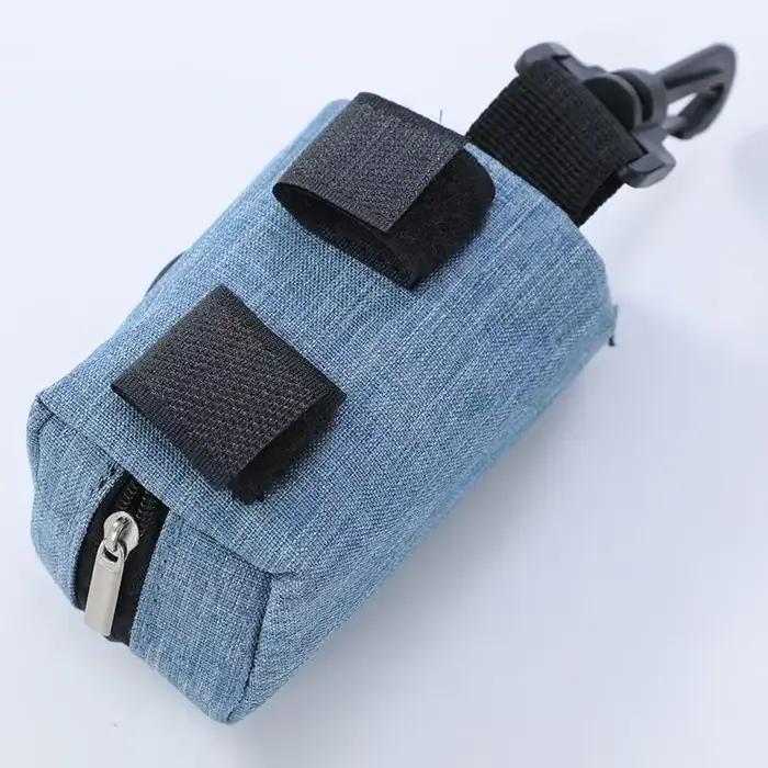 Distributeur de sacs de merde de chien suspendu