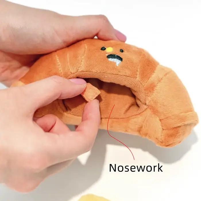 Croissant jouet pour chiens de compagnie en peluche soulager l'ennui chien jouets à mâcher nettoyage des dents race