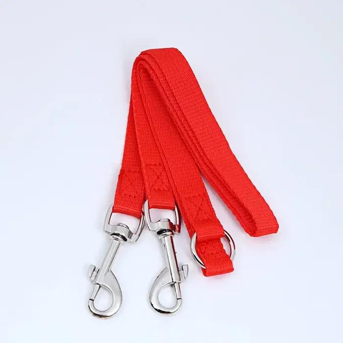 Coupleur de laisse pour deux chiens