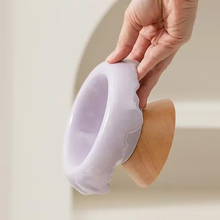 Bol pour animaux de compagnie en céramique surélevé avec base en bois surélevée – Design amovible de 250 ml