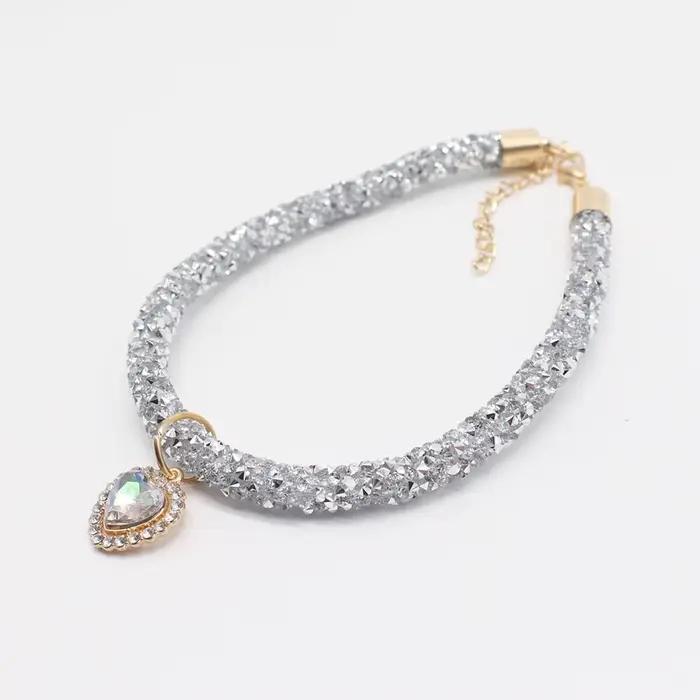 Collier en forme de cœur en cristal pour chien, avec strass scintillants, breloques pour petits chie