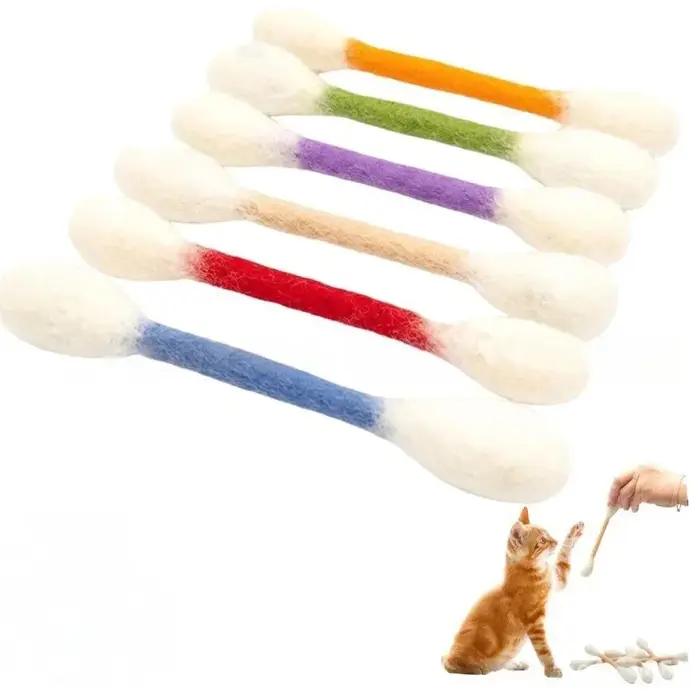 Bâtonnets de coton pour chat avec herbe à chat