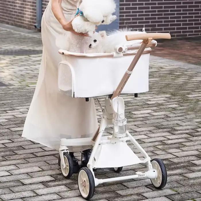 Poussette de luxe en cuir PU pour animaux de compagnie