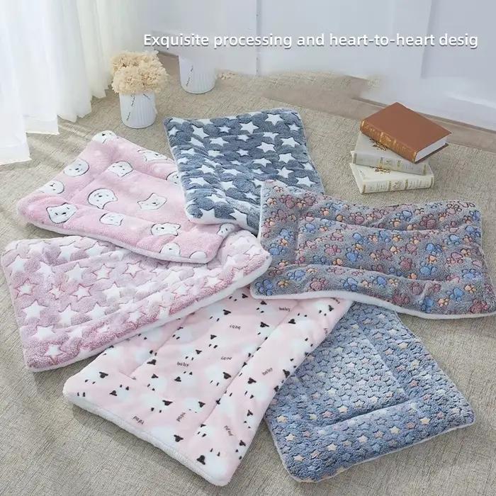 Tapis de couchage en flanelle pour animaux de compagnie